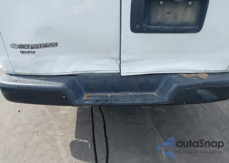 2017 Chevrolet Express 2500 Work Van z USA, uszkodzony, nr VIN 1GCWGAFFXH1343993